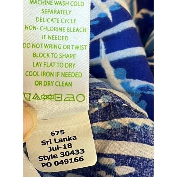 LILLY PULITZER Sea View Voile Button Down Shirt Rayon Blouse Blue‎ White Sz S - Picture 7 of 10